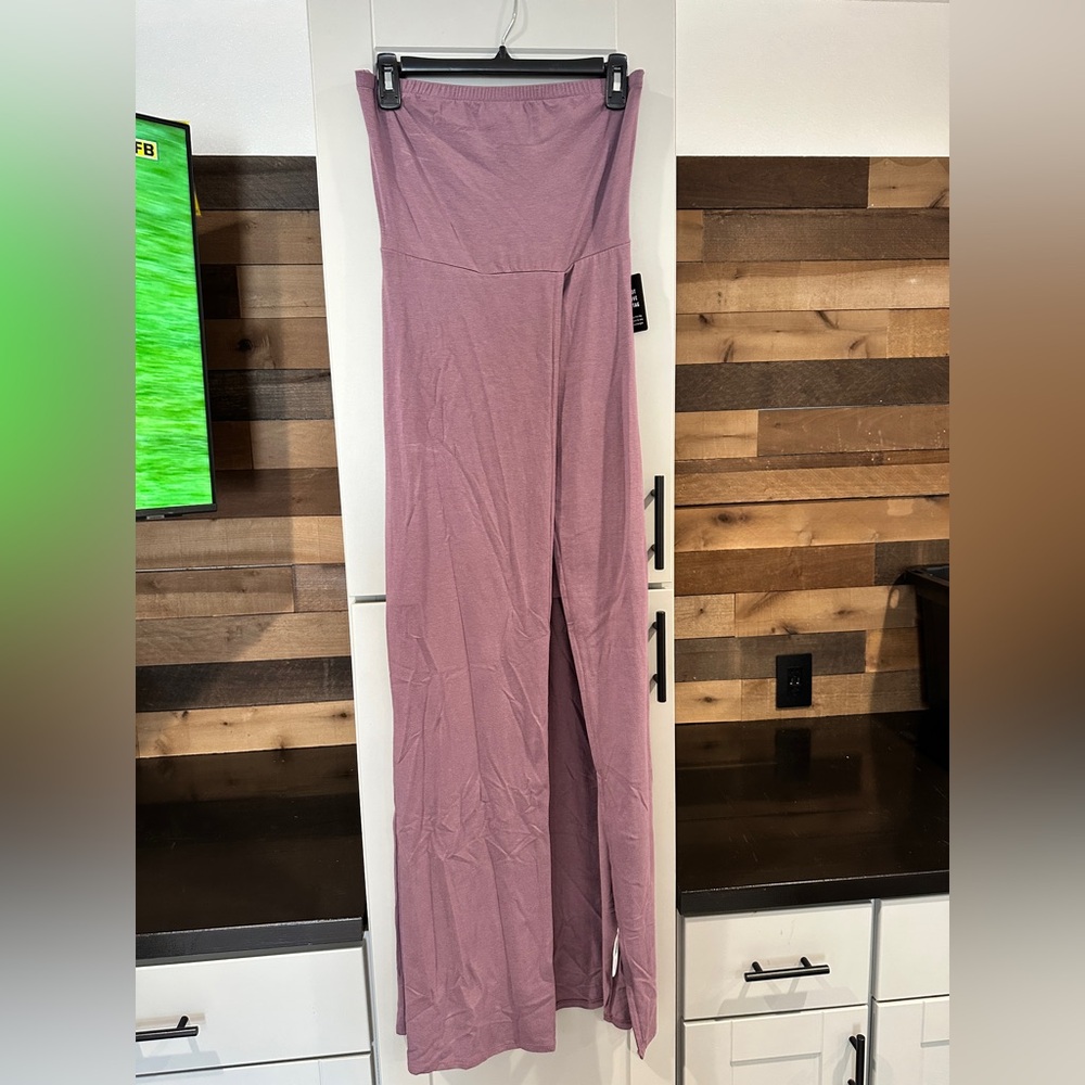 Elegant Mauve Strapless Maxi Dress (Small)